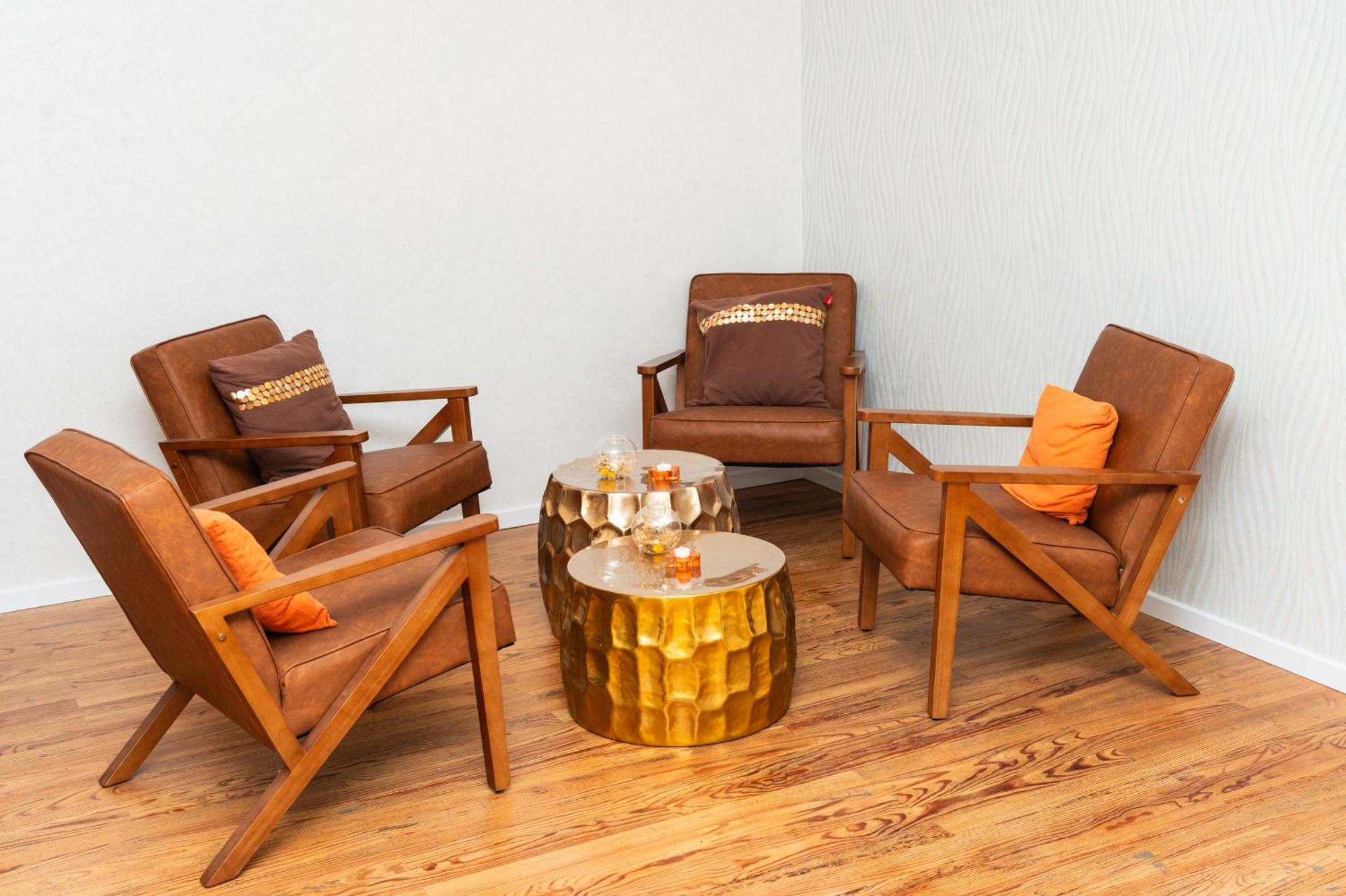 Hotel Phoenix Berghausen  Екстериор снимка